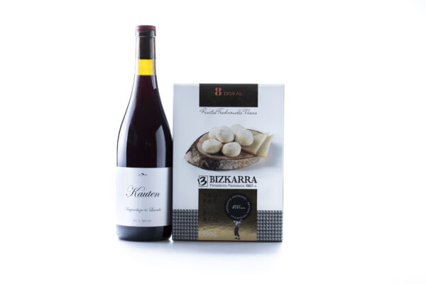 Maridaje de vino Kauten y trufas de queso - Bizkarra