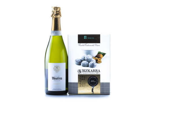 maridaje de cava Mestres Coquet y trufas de intxaursaltsa